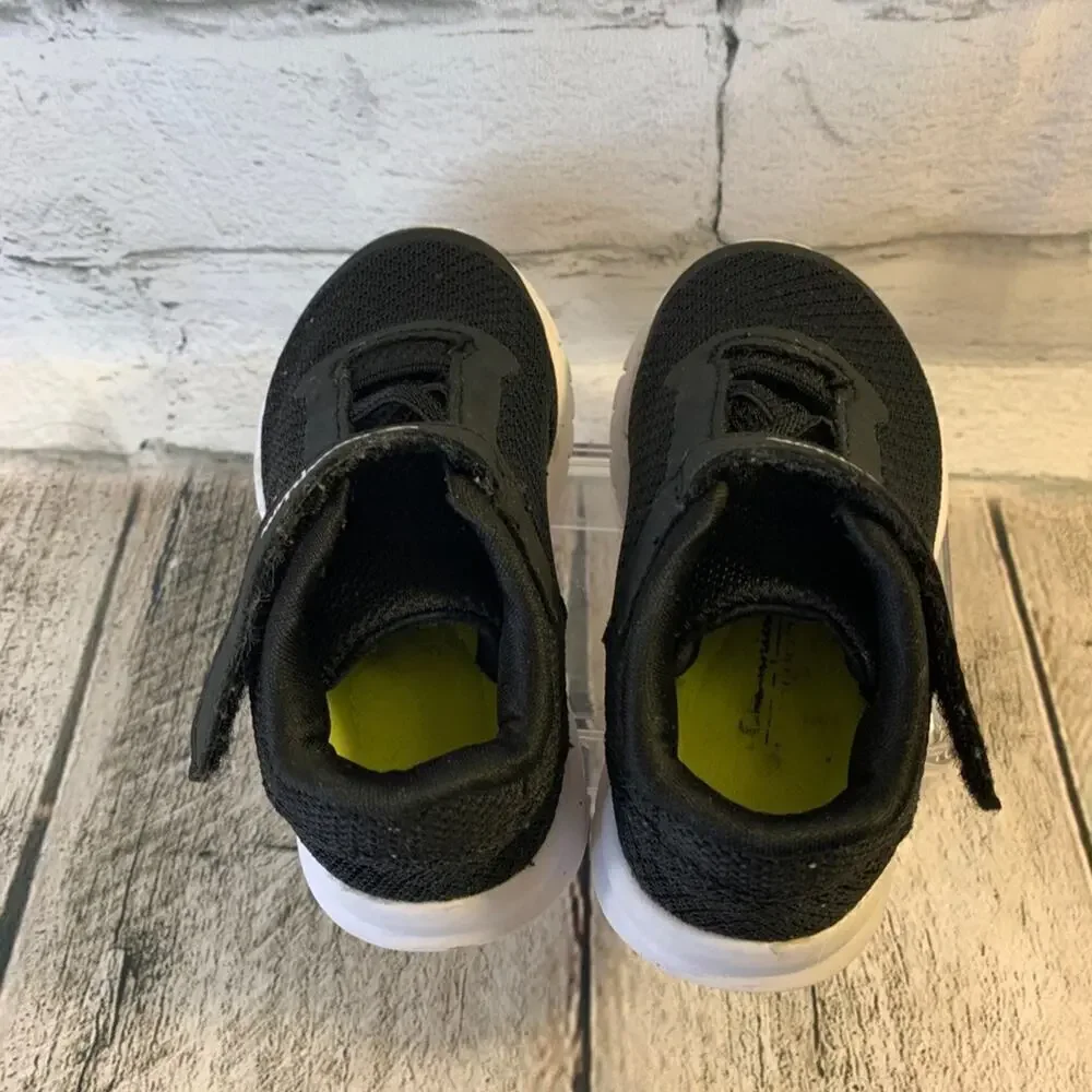 CHAMPION Infant’s Gusto Cross Trainer Black/White Sneakers / Size: Infant 6